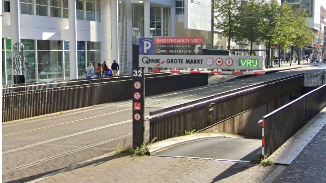 De inrit bij Kalvermarkt