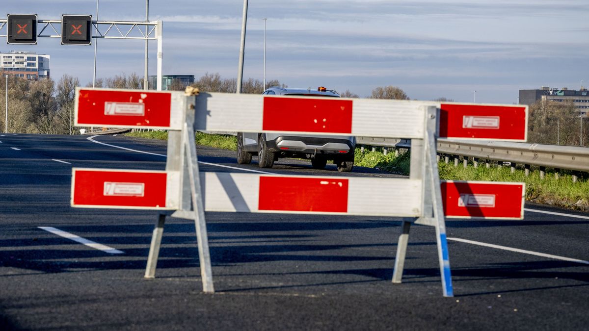 Geen geld om kapotte snelweg te repareren: delen A4 al dagen dicht, extra reistijd is bijna uur