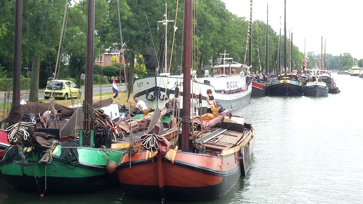 Schepen voor historisch festival in Vreeswijk