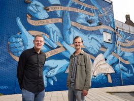 Utrechtse studenten trots op muurschildering rond 175 jaar grondwet: 'Uit de bubbel gegaan'