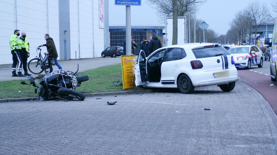 Motorrijder gewond na ongeluk in Zwolle