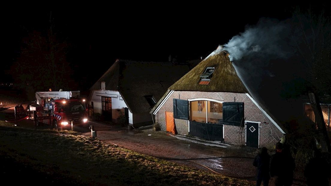 Brand in woonboerderij aan de IJsseldijk in Welsum