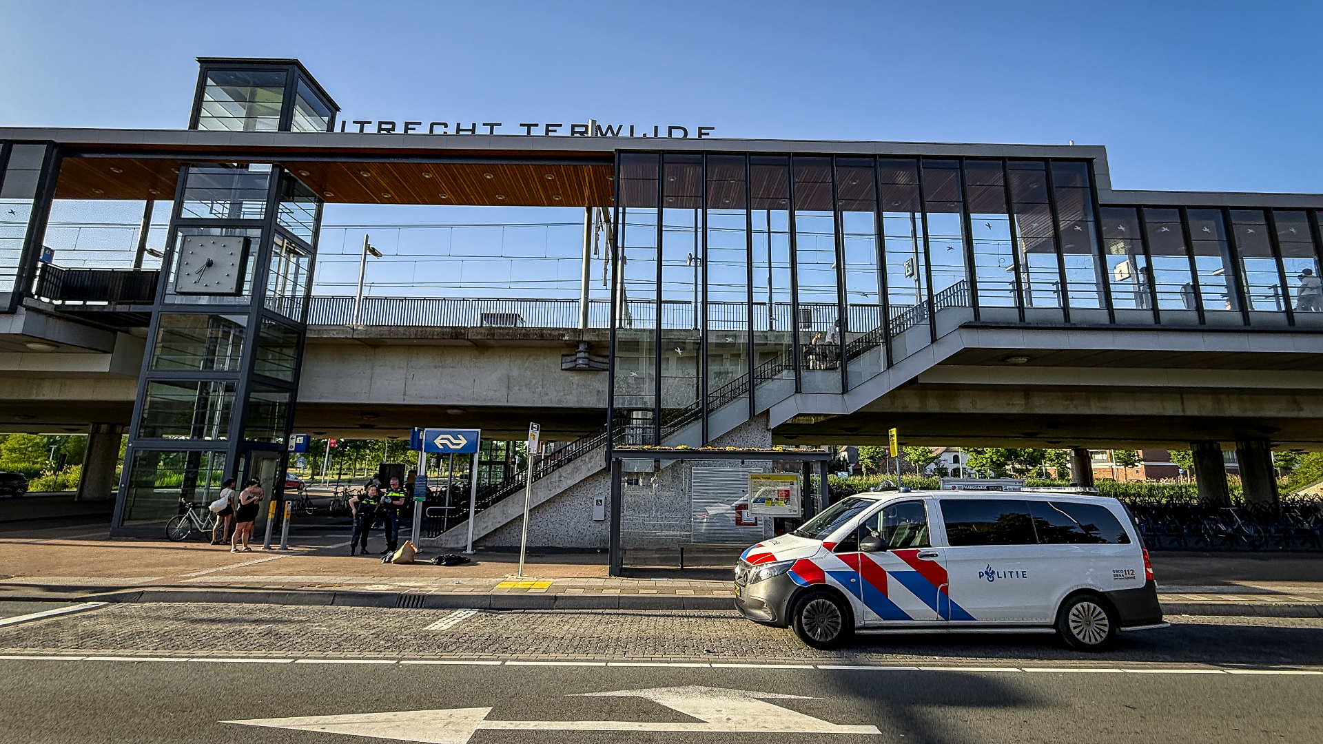 Mogelijk steekincident bij station Utrecht Terwijde