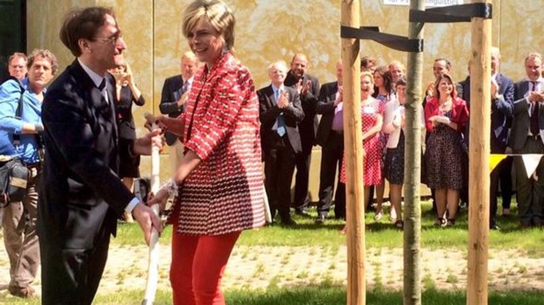 Laurentien zet zich al jaren in voor taal en taalontwikkeling en opent vanmorgen de hypermoderne nieuwe vleugel van het Max Planck Instituut in Nijmegen.