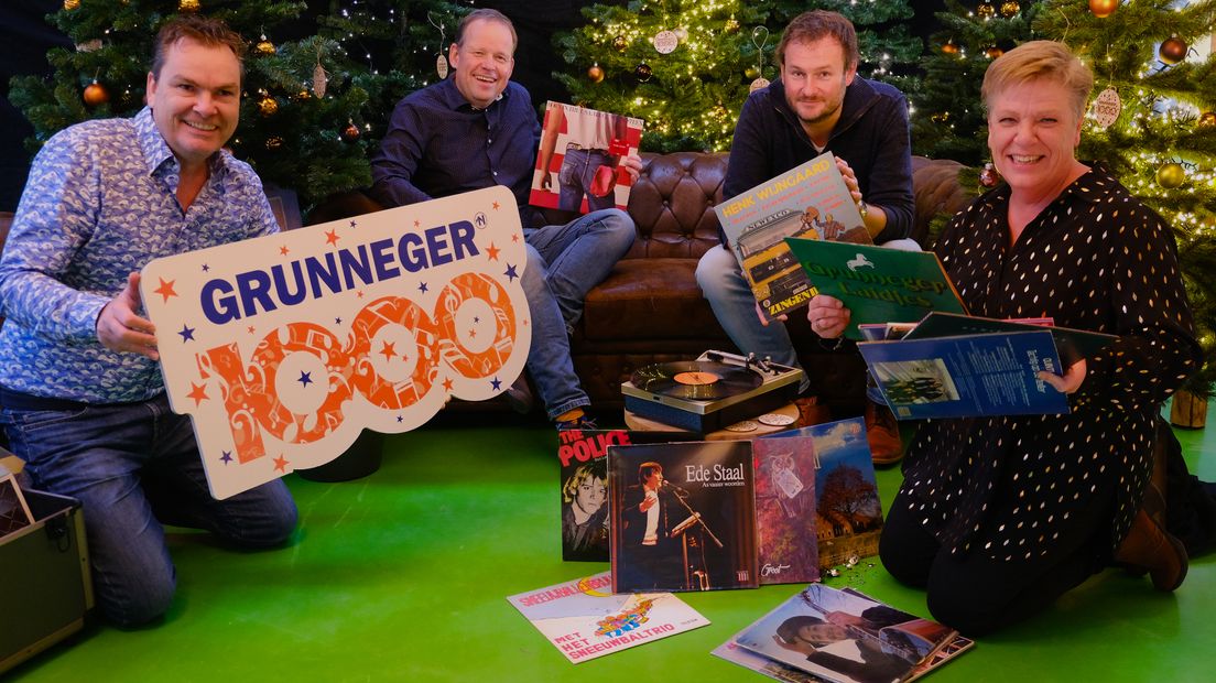 Het radiopresentatieteam van de Grunneger 1000: Eric Bats, Edwin Pasveer, Karel Oosterhuis en Babette Alma