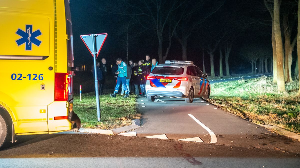 Gevallen fietser in Bakkeveen weer thuisgebracht door de politie