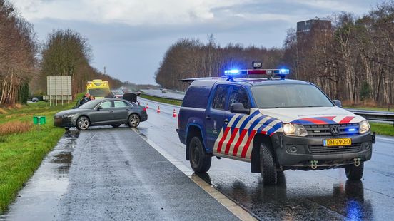 Een gewonde bij ongeluk op A28 bij Assen. Een gewonde bij ongeluk op A28 bij Assen.