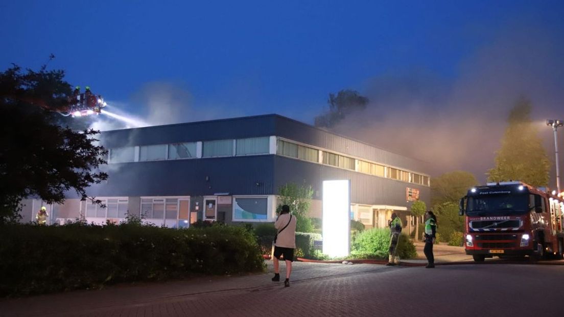 De brand in de meubelfabriek.