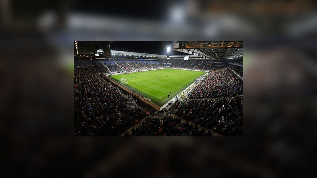 De tribunes sieten fol by Jong Hearrenfean - Jong Ajax (foto's: Martin de Jong)