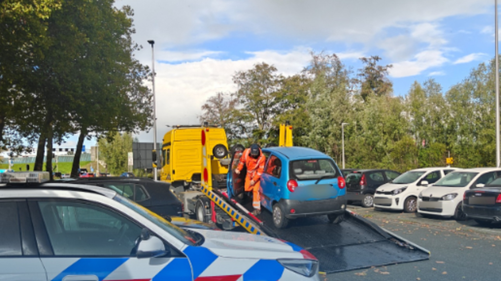 Man rijdt 2 keer in half uur met ongeldig rijbewijs: auto in beslag genomen