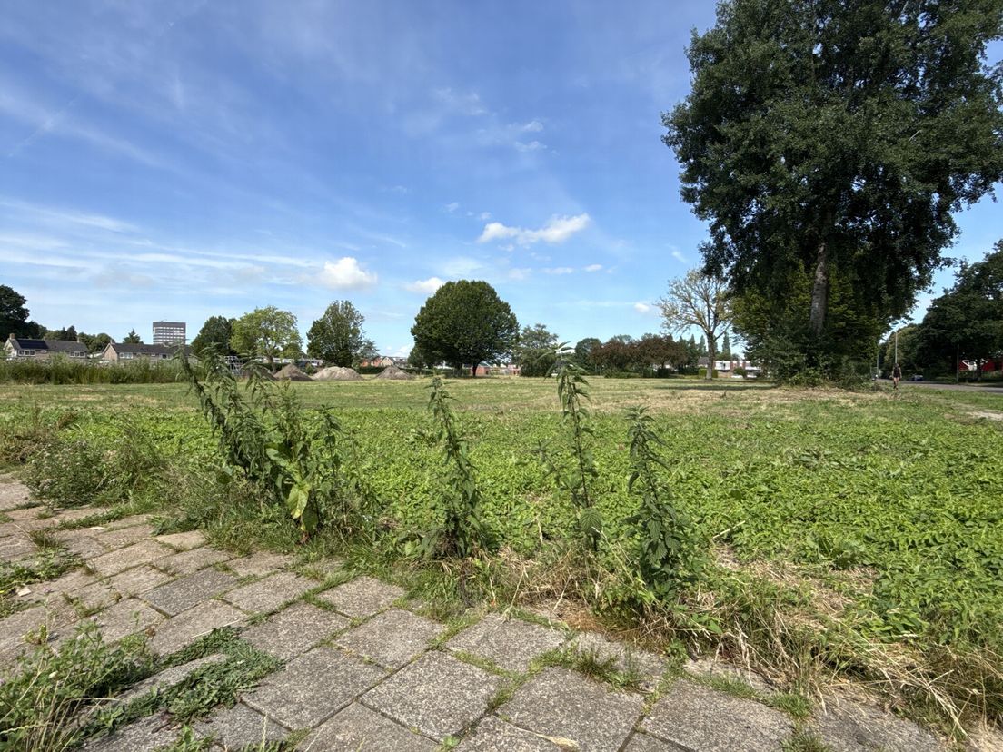 Herbouw huizen aan Aar, Delft en Stroom weer jaar later na gekibbel over kosten