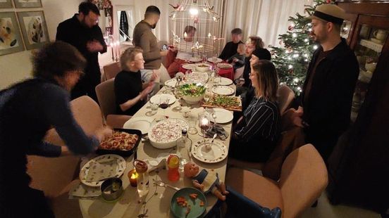 Marjan brengt iedere kerstavond een bijzonder gezelschap bijeen