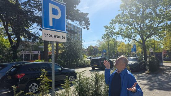 Boete voor raadslid omdat hij geen trouwauto heeft Home