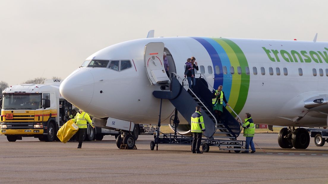 Transavia op Groningen Airport Eelde. (Rechten: archief RTV Drenthe)