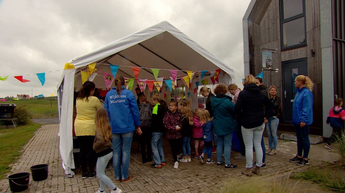 Buitenspeeldag valt in het water, activiteiten verplaatst of afgelast