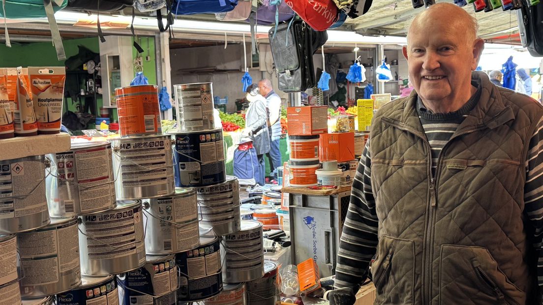 Piet is misschien wel de oudste kraamhouder op de Haagse Markt