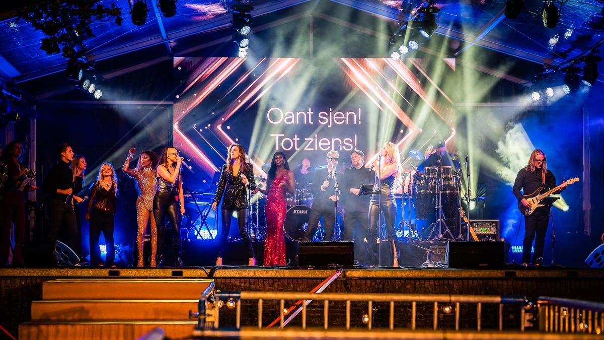 Kijk hier naar 'UIT De Harmonie', met onder anderen Elske DeWall en Hans Klok