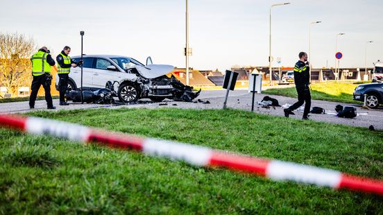 Motorrijder overleden na ernstige aanrijding. Motorrijder overleden na ernstige aanrijding.