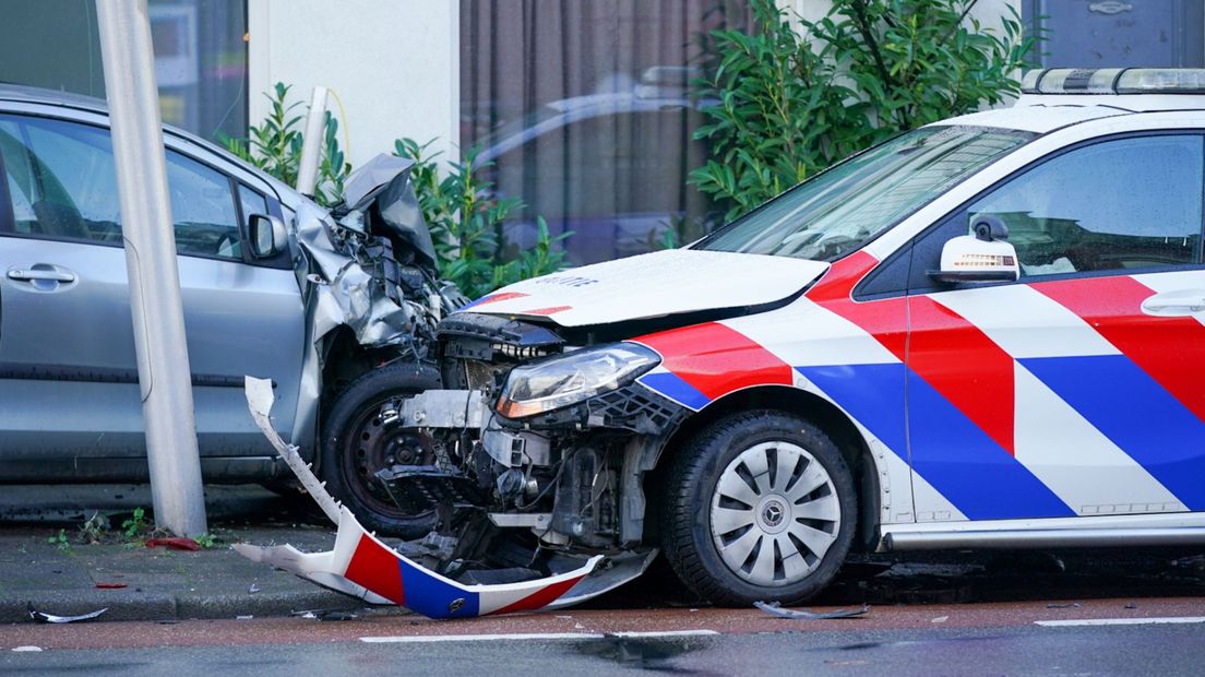 Bij de crash is ook een andere auto geraakt.