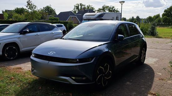 Foto: Dieven stelen auto, maar GPS-tracker brengt hem snel terug