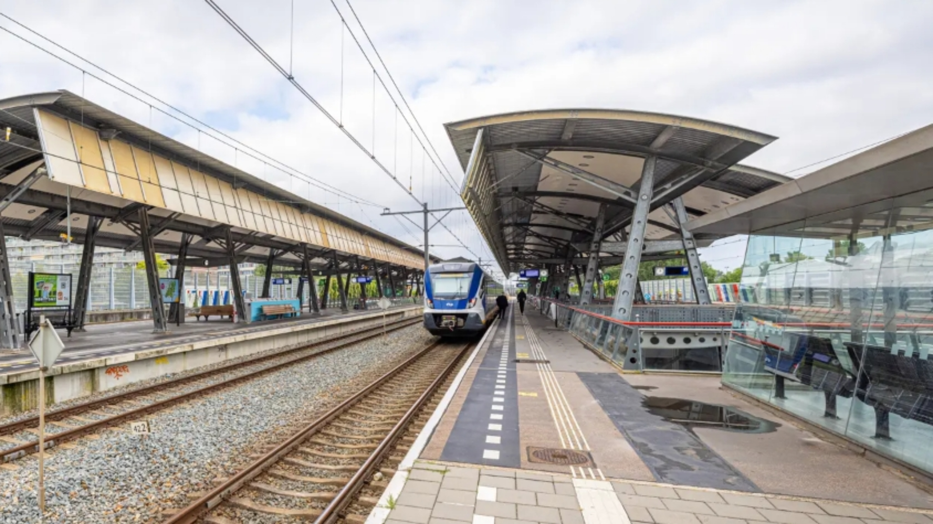 Station Rotterdam Lombardijen krijgt een opknapbeurt.