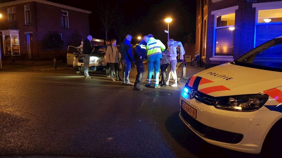 Vrouw gewond bij verkeersongeluk in Enschede