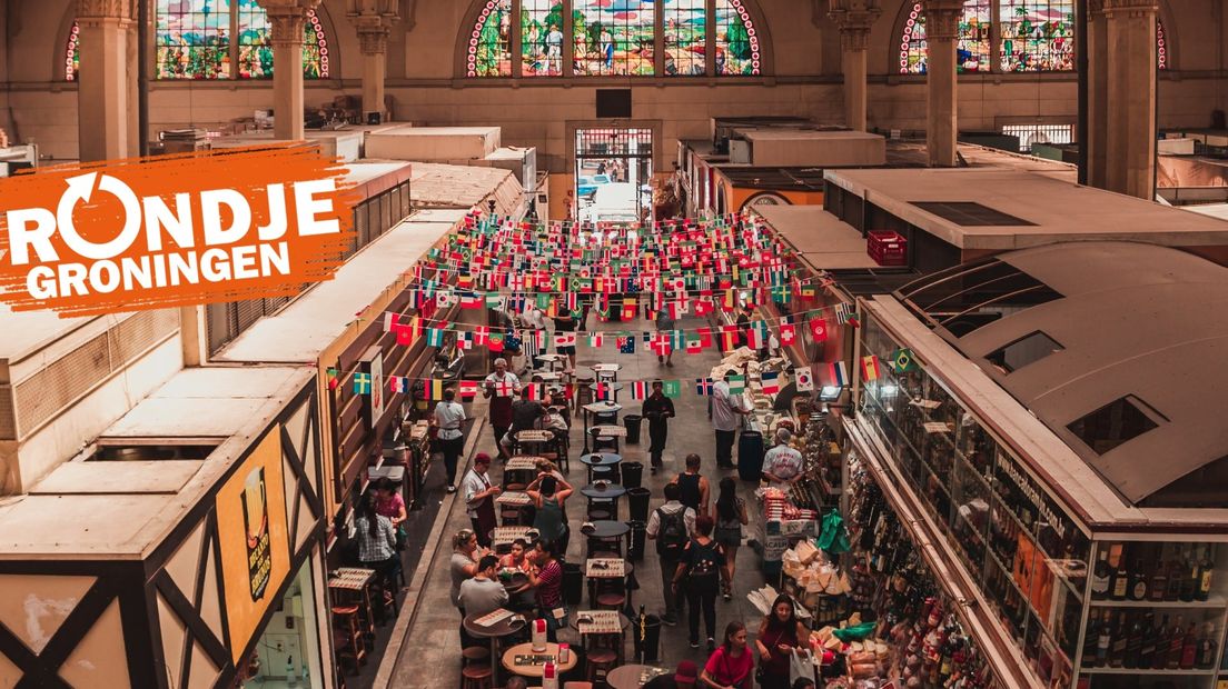 Een markthal of foodmarkt in Brazilië