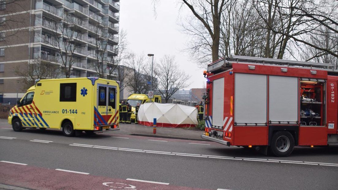 Het slachtoffer van de steekpartij in Vinkhuizen zaterdagavond is buiten levensgevaar.