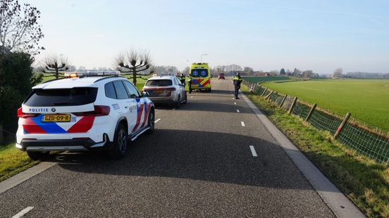 Motorrijder zwaargewond bij ongeval op dijk