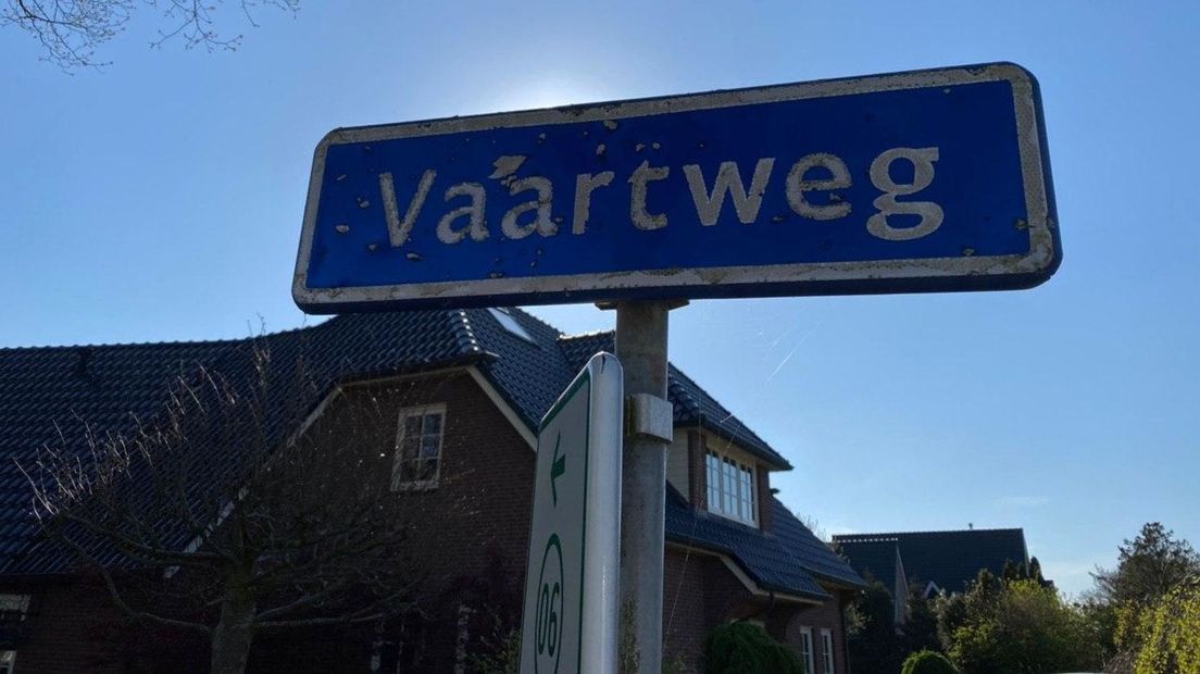 In de Vaartweg komen drempels (Rechten: RTV Drenthe/Ineke Kemper)