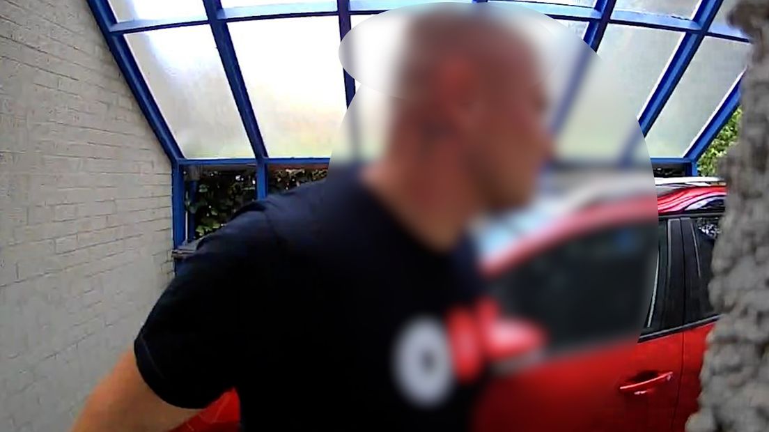 Gezochte nep-koerier Almelo meldt zich na uitzending opsporingsprogramma
