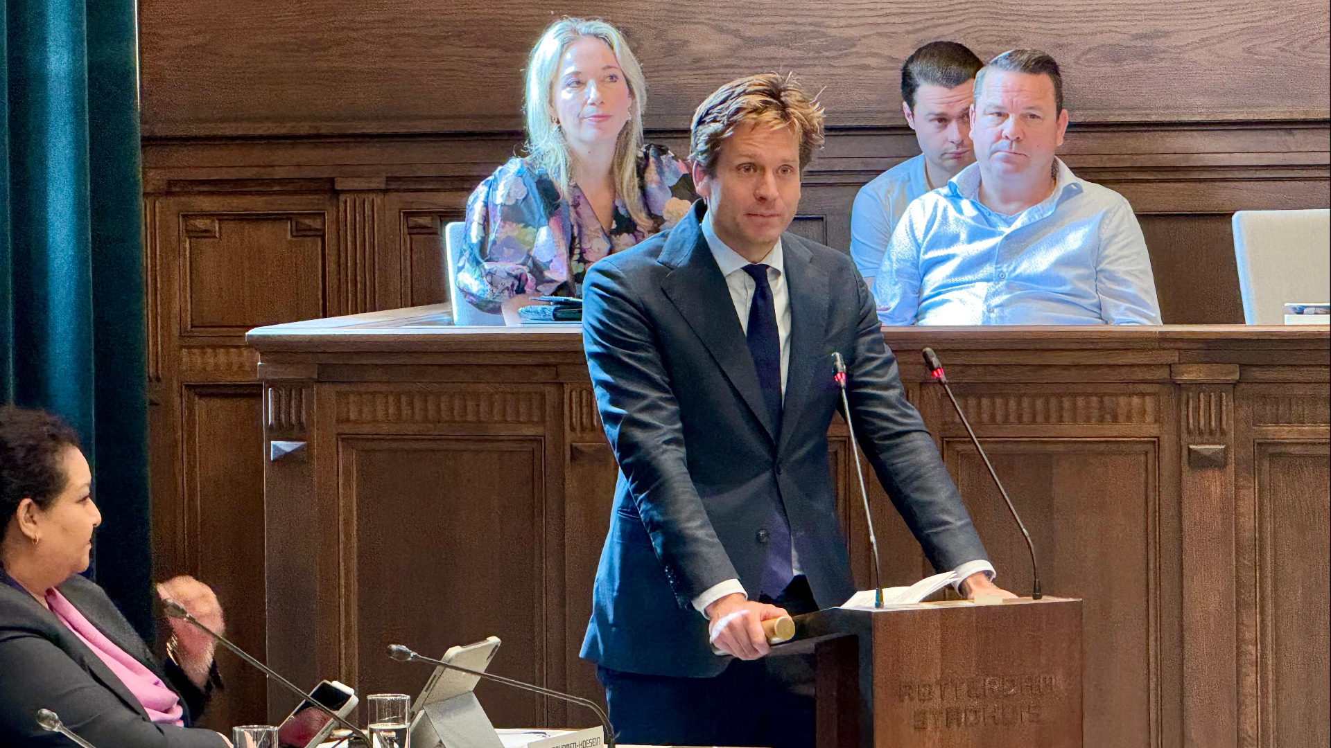 Partijen In Gemeenteraad Botsen Hard In Debat Over ...