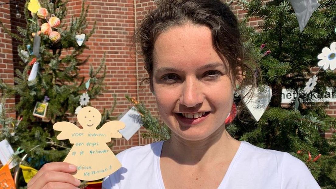 Ook Melissa Veltmaat komt iets in de boom hangen, voor onder meer haar vader