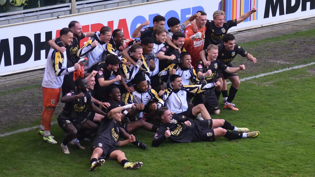 Vitesse vernedert De Graafschap op De Vijverberg met 1-4