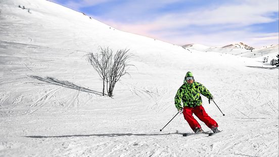 Rotterdamse skiër (25) overleden na botsing met sneeuwkanon in Tirol