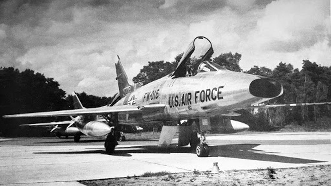 De F-100 Super Sabre in betere tijden.