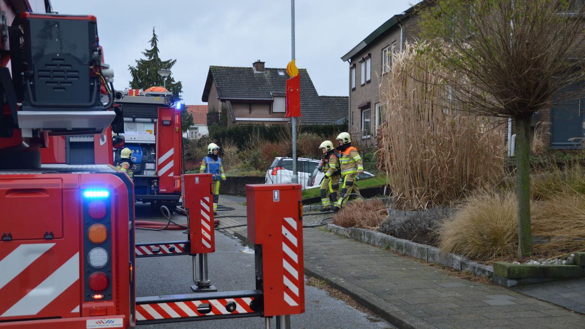 Woning in brand in Schimmert