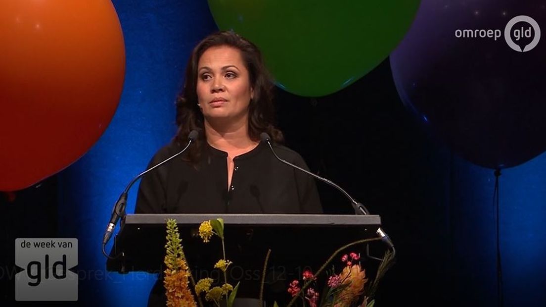 Vul de tijd goed met mensen van wie je houdt. De Nijmeegse ceremoniemeester Gemma van Baasbank ziet dat als een belangrijke boodschap na de herdenking van de vier kinderen in Oss.