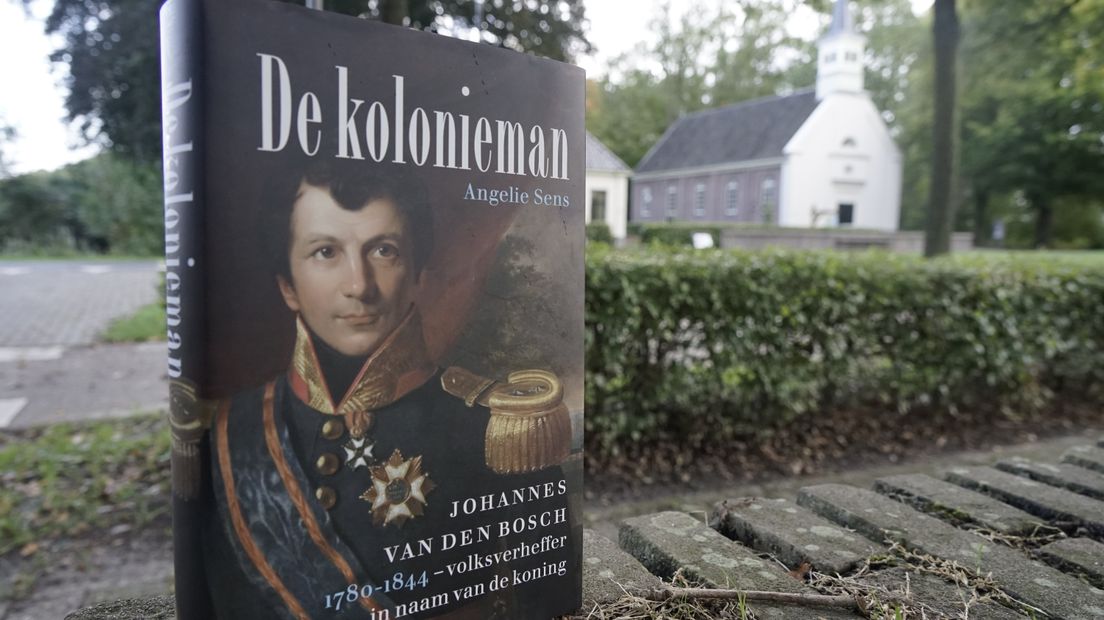 De Kolonieman, 400 pagina's  over Johannes van den Bosch (Rechten:RTV Drenthe/Andries Ophof)