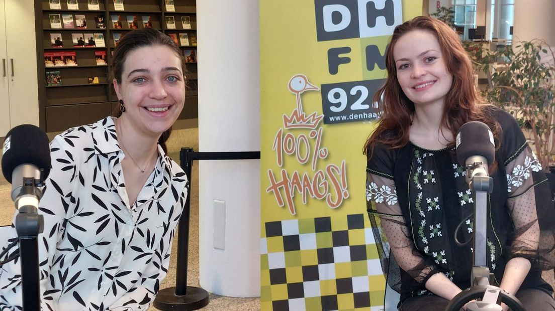 Elisa van Dam (Perspektief) en Katja van Rooten (Jonge Socialisten)
