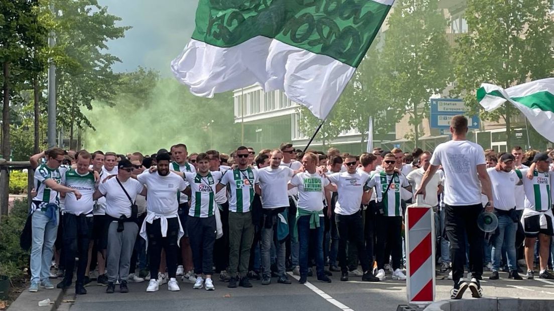 FC Groningen-fans houden vrijdag optocht in Stad: Europaweg anderhalf uur dicht