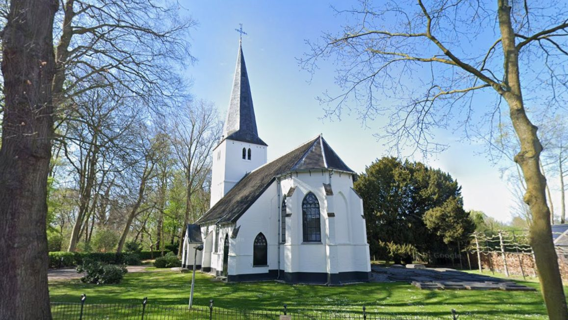 Kerk uit 1574 mét vloerverwarming te koop