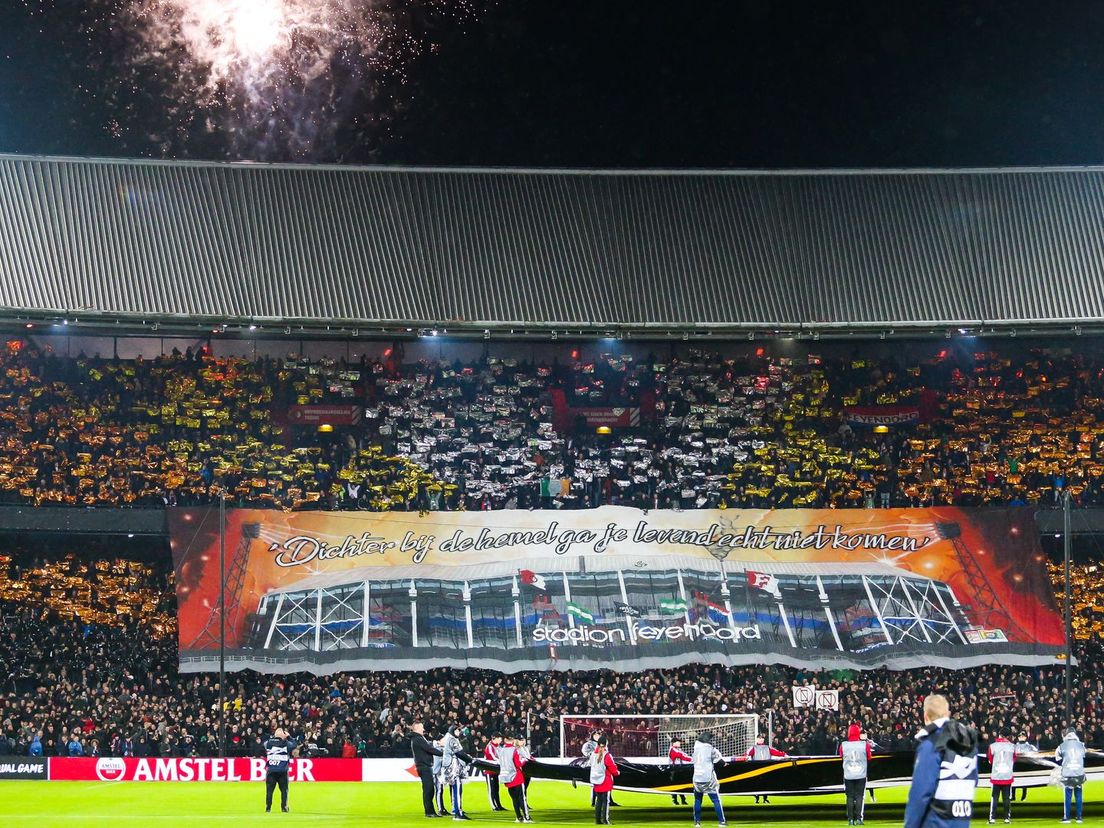 Sfeeractie in De Kuip voorafgaand aan een Europese wedstrijd