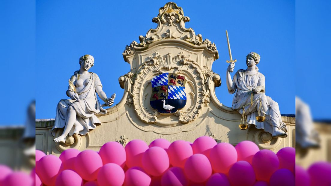 De stad wordt versierd