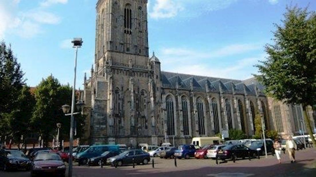 Parkeerplaats bij Grote Kerkhof in Deventer
