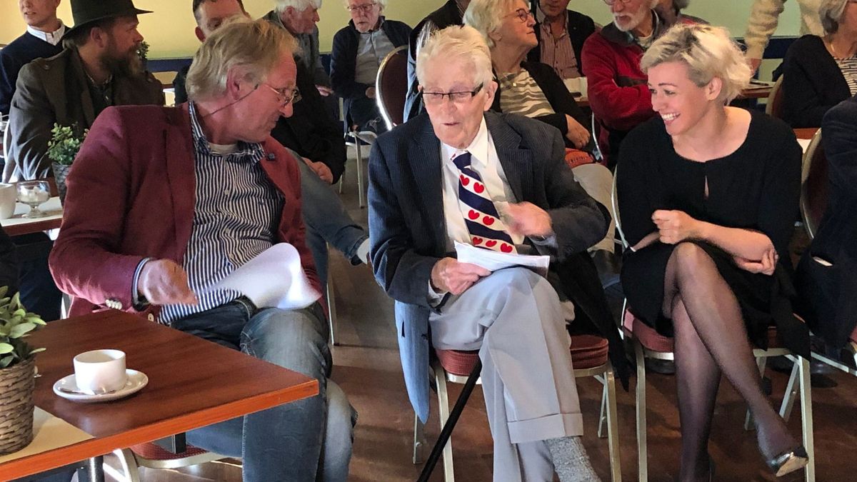Taalstrijder Bertus Jans Postma uit Bitgummole benoemd tot erelid Jongfryske Mienskip