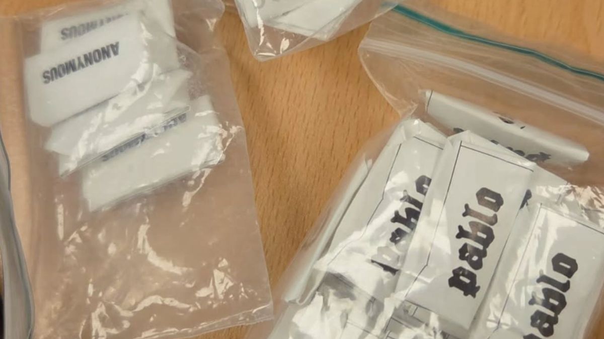 Man (23) aangehouden met tientallen envelopjes cocaïne in Maastricht