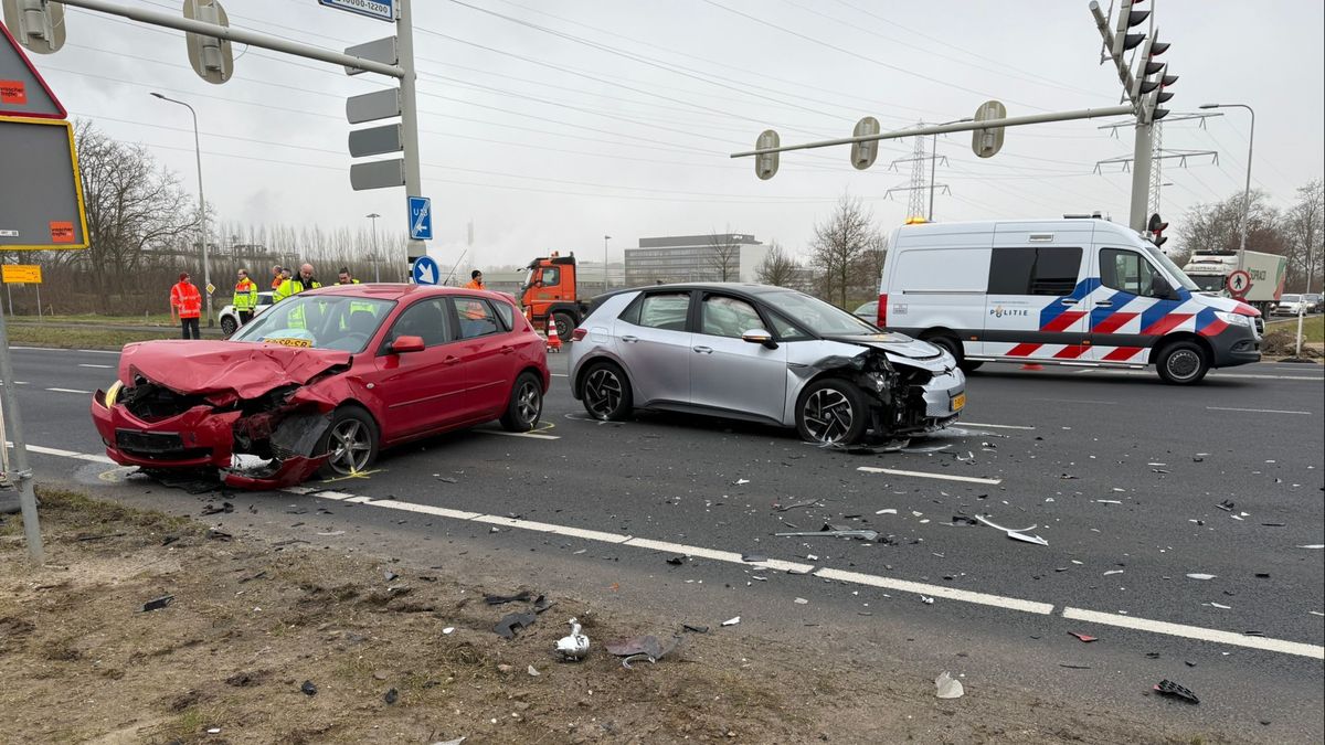 Drie auto's betrokken bij verkeersongeval bij Urmond