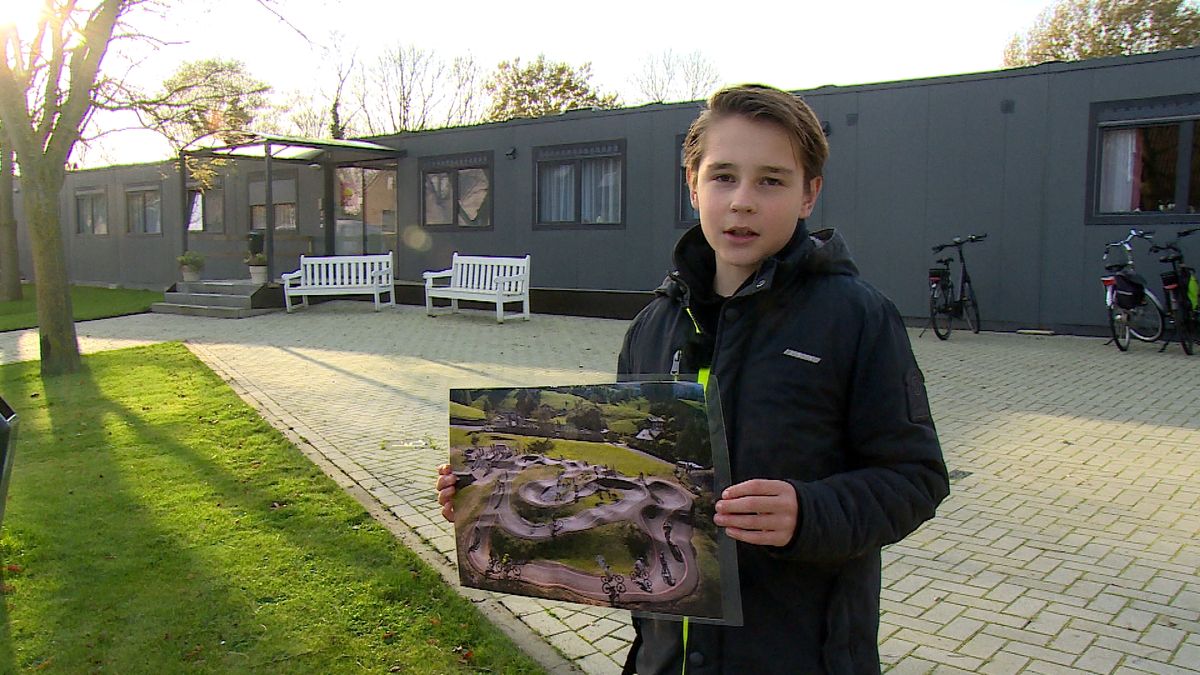 Jongeren Reimerswaal krijgen eindelijk pumptrackbaan en dat allemaal dankzij Boaz