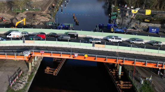 Noodbruggen op provinciale weg open voor verkeer: 'Ik kijk hier met bewondering naar' Nieuws